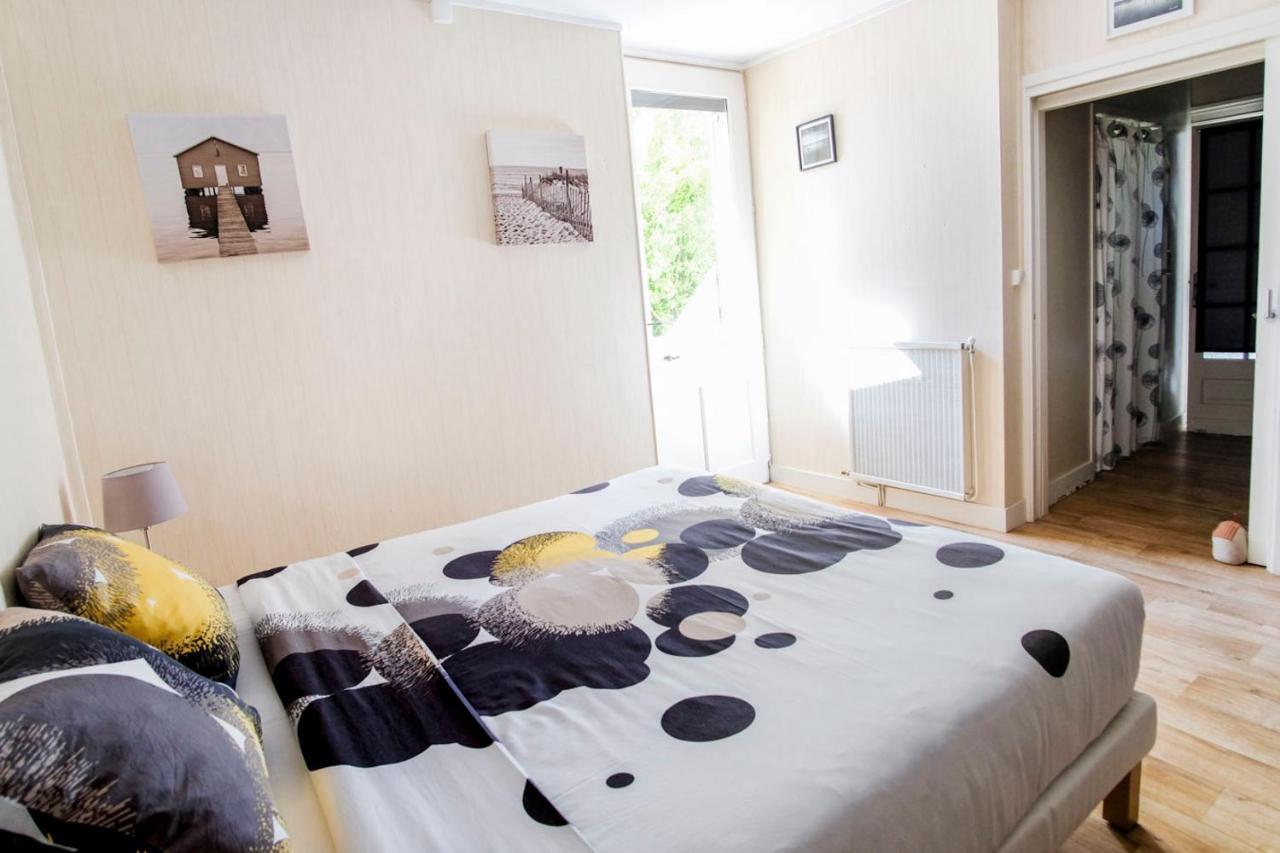 Bed and Breakfast Les Gués Rivières Pujols  Esterno foto