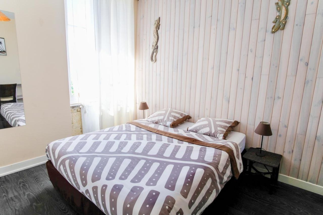 Bed and Breakfast Les Gués Rivières Pujols  Esterno foto