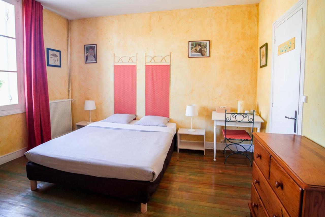 Bed and Breakfast Les Gués Rivières Pujols  Esterno foto