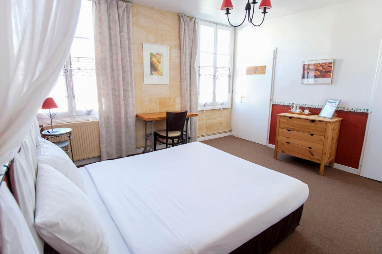 Bed and Breakfast Les Gués Rivières Pujols  Esterno foto